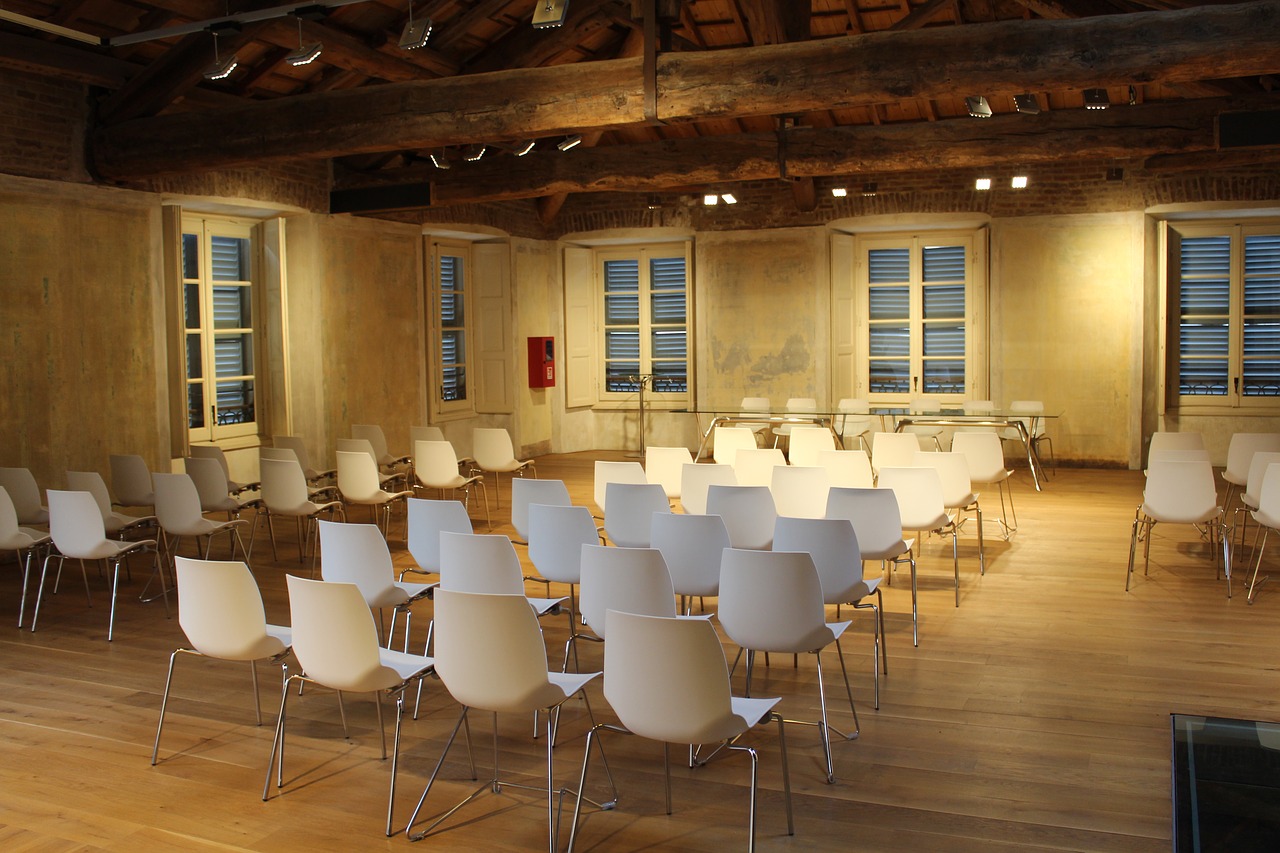 Conference room with empty chairs - CC0 Public Domain