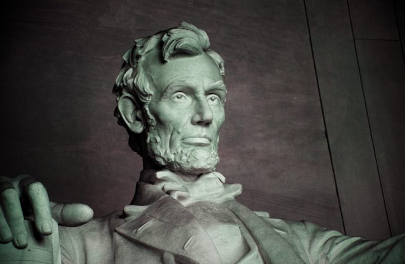 Abraham Lincoln statue close-up